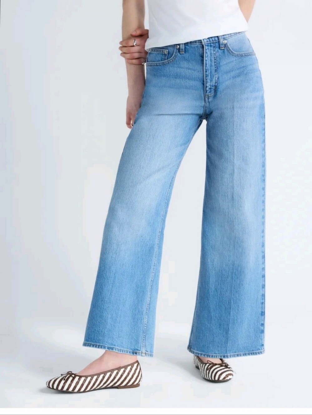 Free Assembly Women's High Rise Cropped Wide Leg Jeans